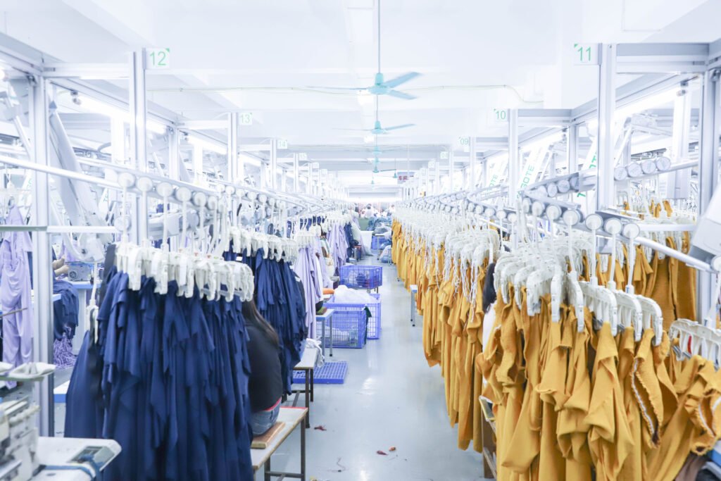 Intelligent hanging assembly line of shengfu Dress Manufacturer Intelligent hanging assembly line of shengfu Dress Manufacturer