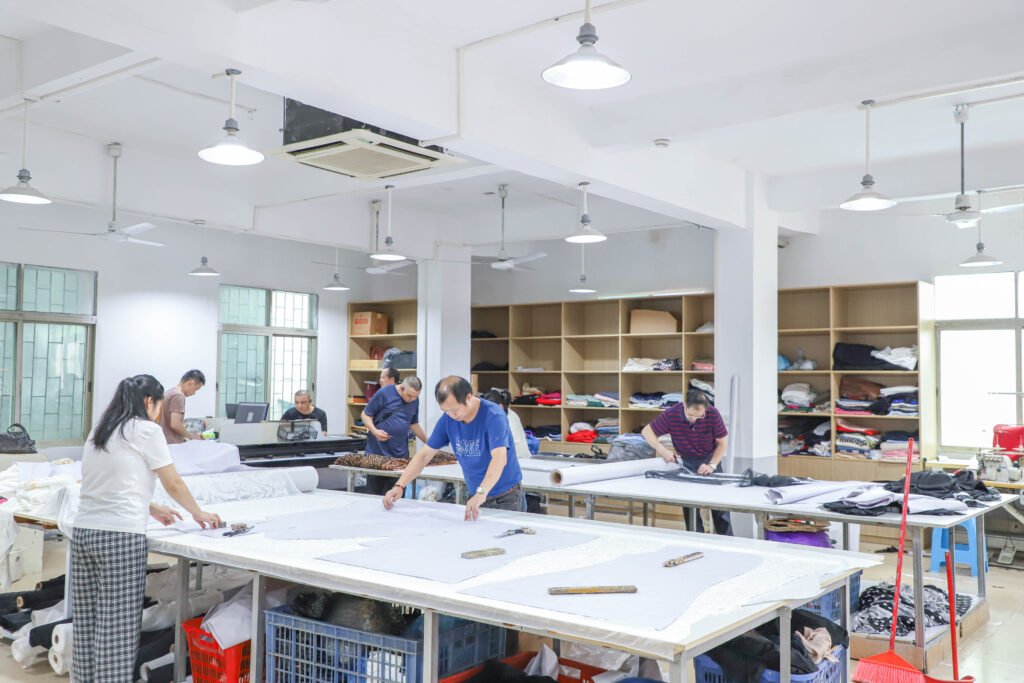 Sample Room of Dress Manufacturer Custom Sample Room of Dress Manufacturer