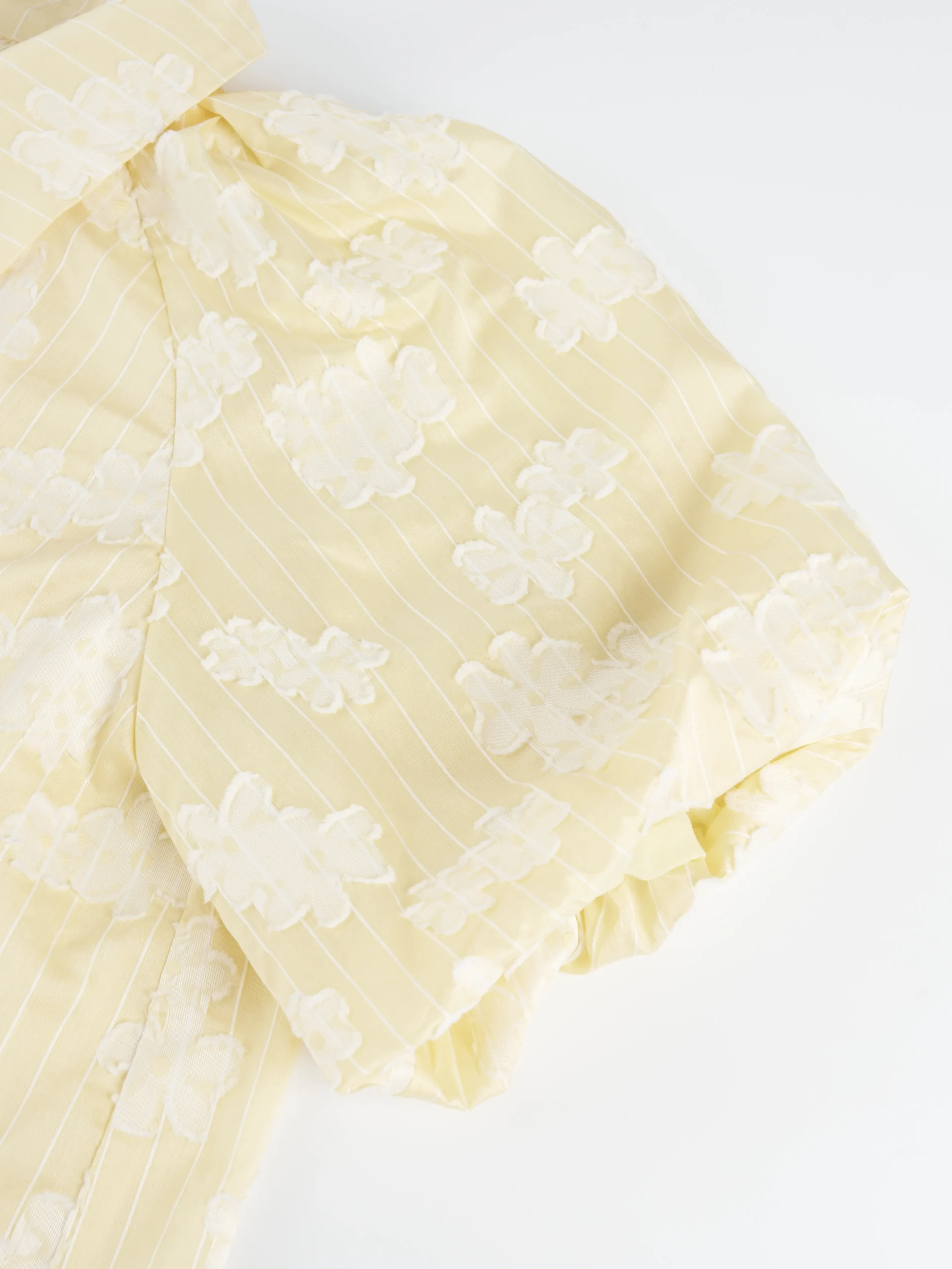 Floral Jacquard Puff Sleeve Blouse