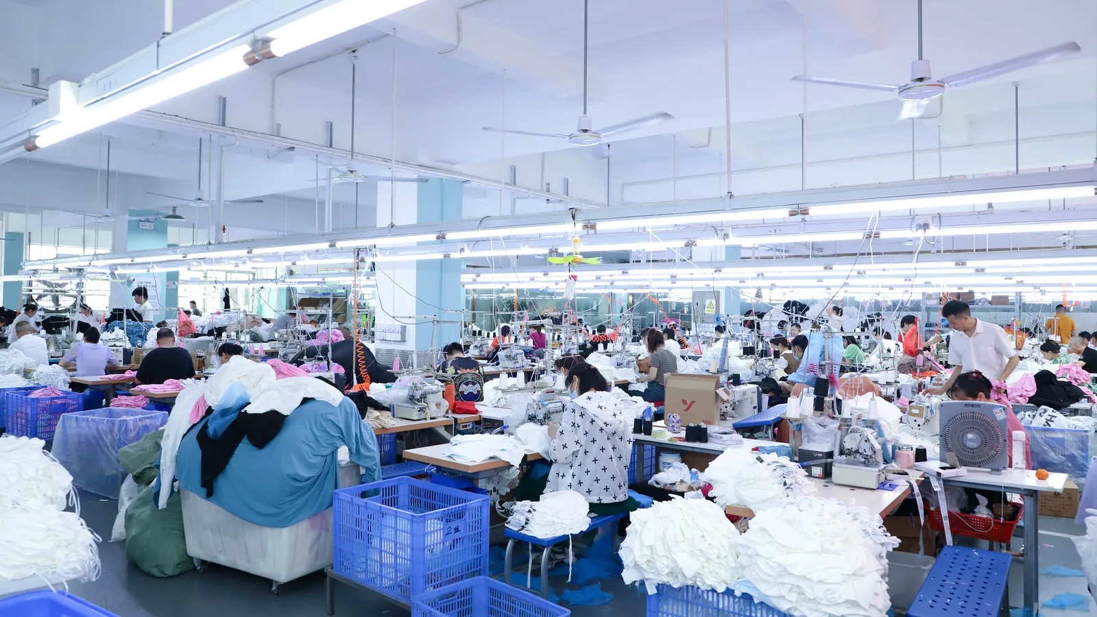 Shengfu professional garment factory production floor